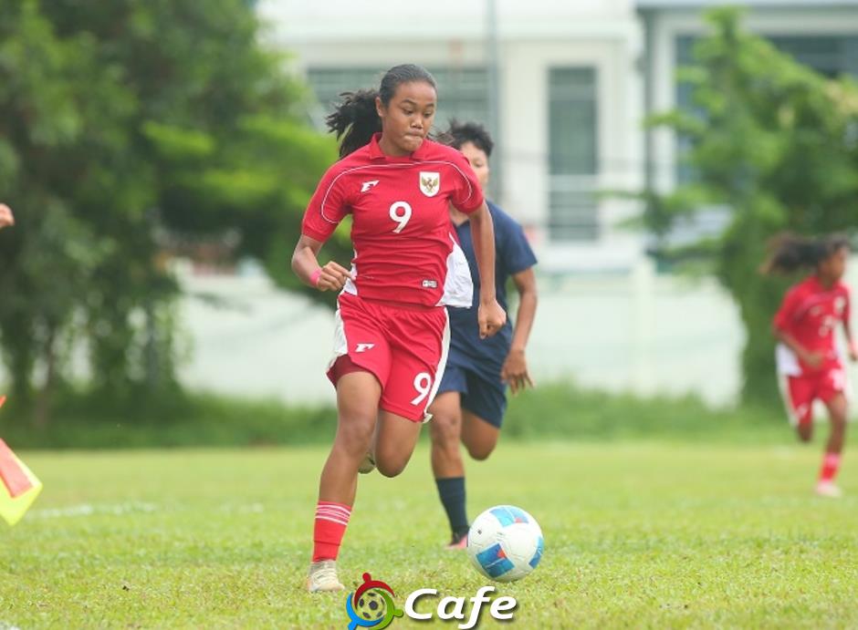 Thắng lớn Lào, U19 nữ Việt Nam gặp Indonesia ở bán kết 