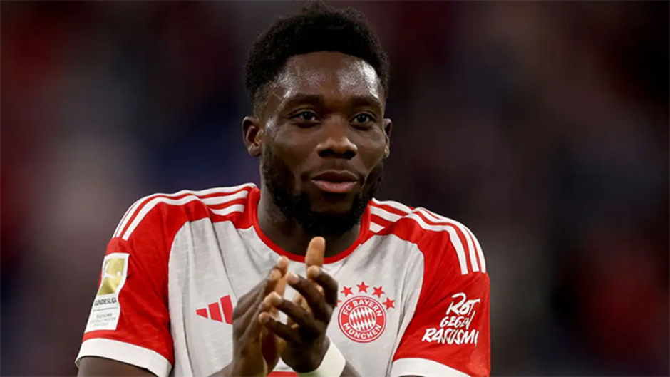 Alphonso Davies gật đầu ở lại Bayern với phí lót tay kếch xù