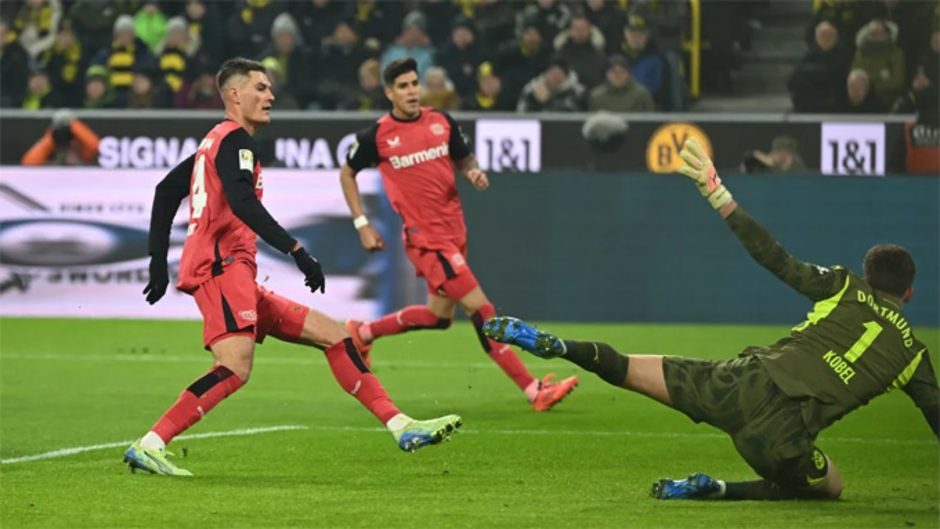 Kết quả Dortmund 2-3 Leverkusen: Thắp sáng hy vọng vô địch