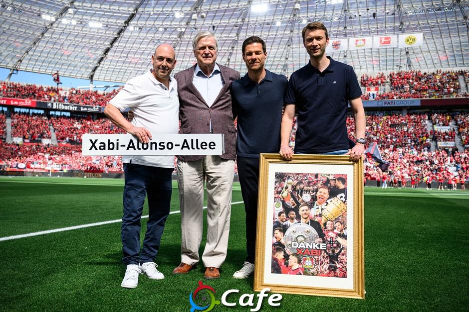 Leverkusen thua đau Dortmund trong ngày chia tay Xabi Alonso