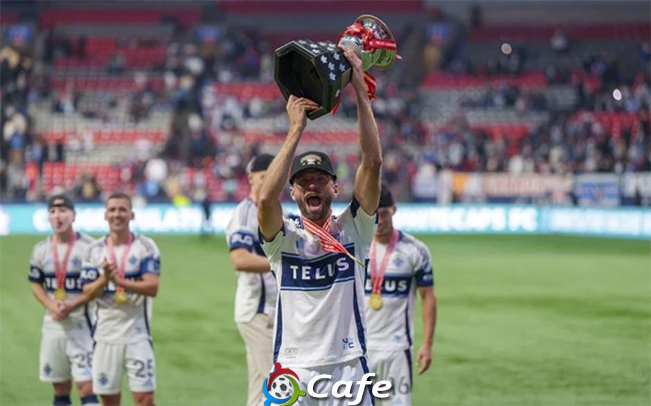 Thomas Muller vừa rời Bayern đã vô địch, lập kỷ lục Thomas Muller vừa rời Bayern đã vô địch, lập kỷ lục