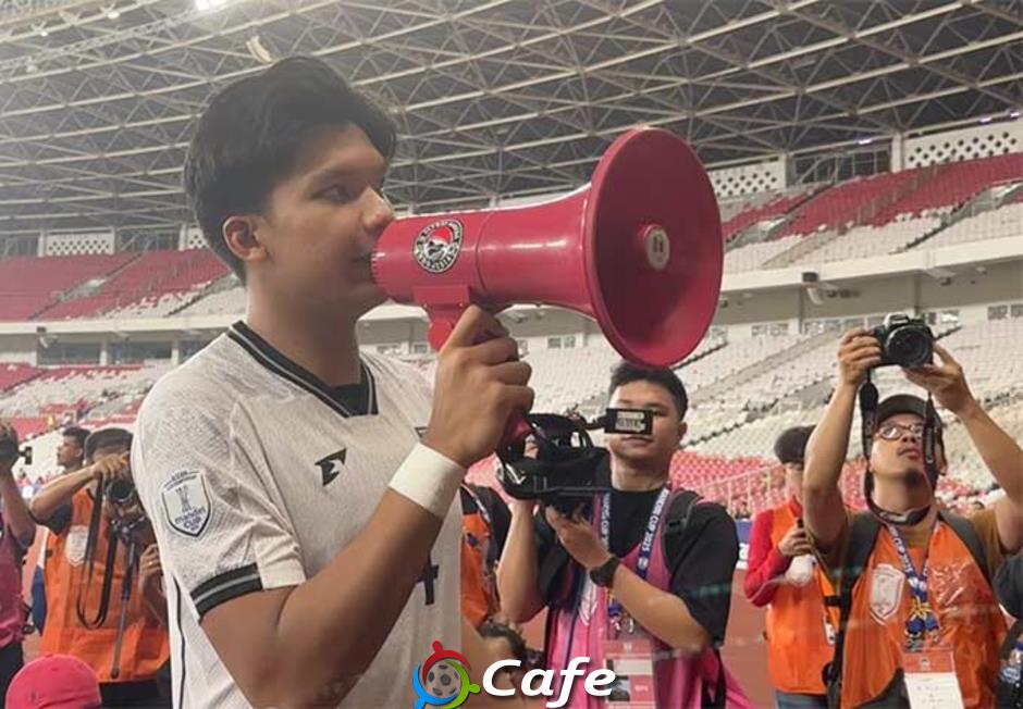 CĐV Indonesia chửi bới, liên tục lăng mạ người hâm mộ Việt Nam sau chung kết