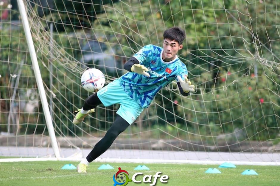 Chất trẻ của thủ môn Trần Trung Kiên