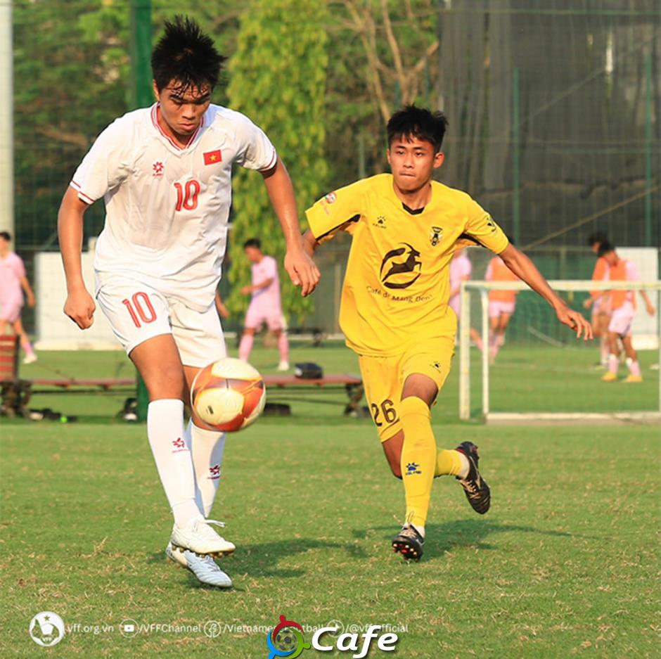 Công Phương tái xuất U23 Việt Nam: ‘Ngọc sáng’ chờ ông Kim khai thác
