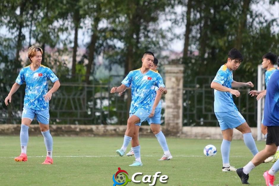 HLV Kim Sang Sik nói gì trước giờ khai cuộc vòng loại U23 châu Á 2026?