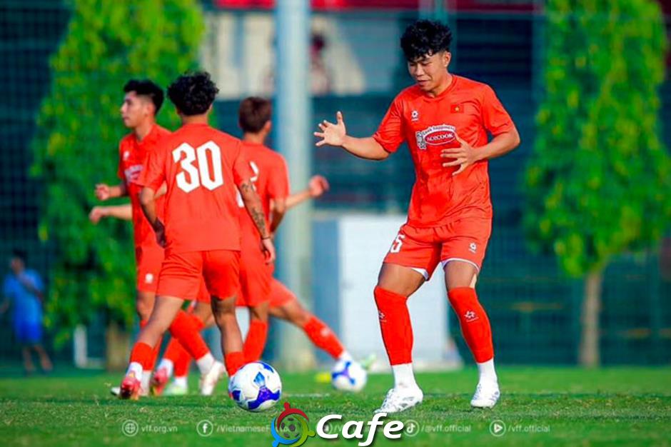 Phạm Lý Đức, từ sau món quà... khó tin của HLV Kim Sang Sik