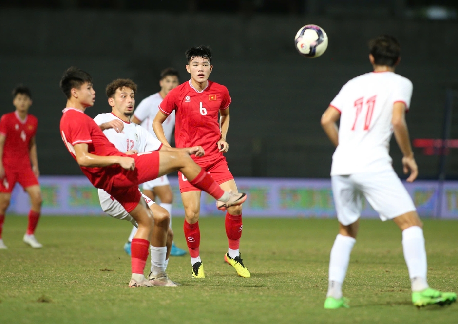 Trực tiếp U20 Việt Nam 0-1 U20 Syria: U20 Việt Nam tự đẩy mình vào thế khó