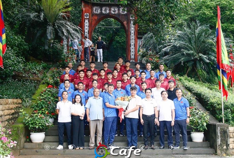 U23 Việt Nam dâng hương tưởng niệm Vua Hùng