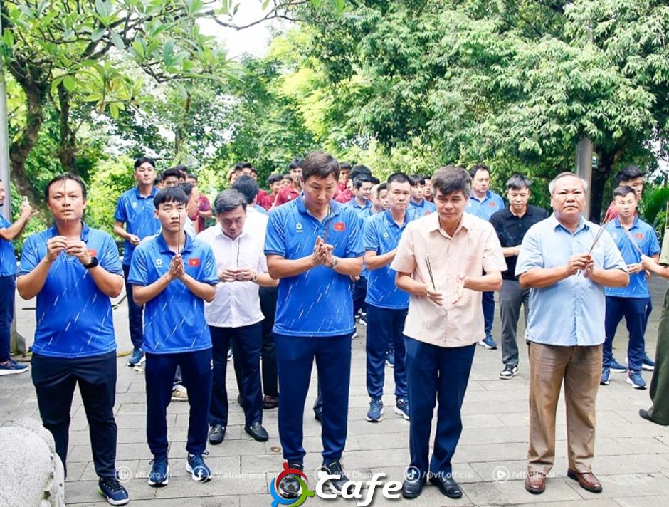U23 Việt Nam dâng hương tưởng niệm Vua Hùng