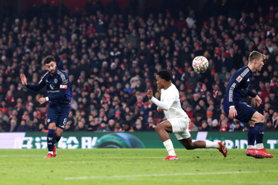 Kết quả Arsenal 1-1 MU (pen: 3-5): Quỷ đỏ thắng nghẹt thở ở luân lưu