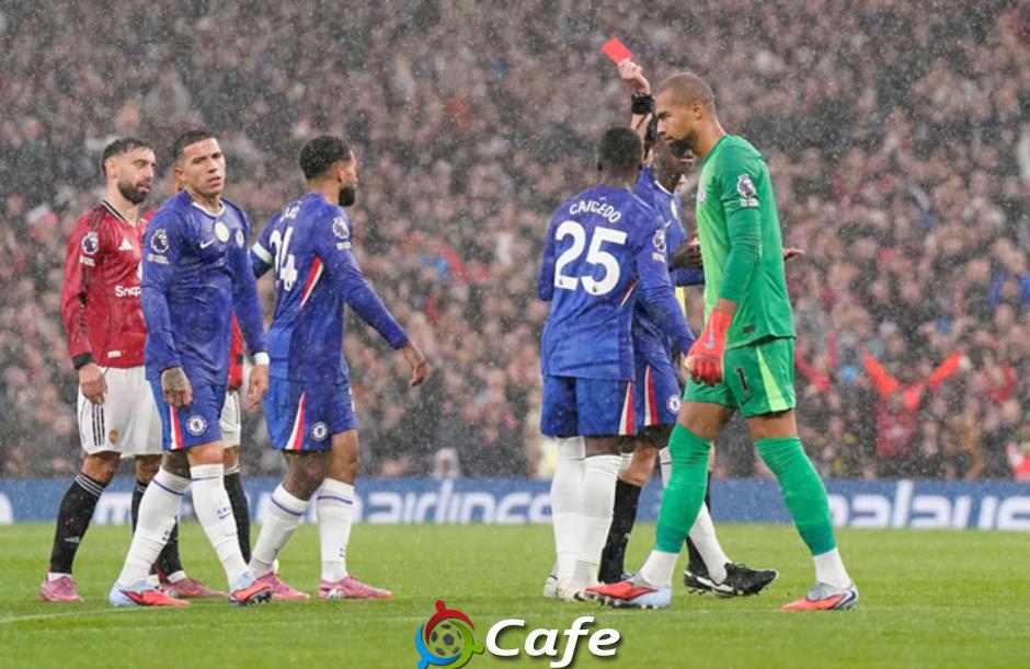 Chelsea lại gặp sự cố với thủ môn