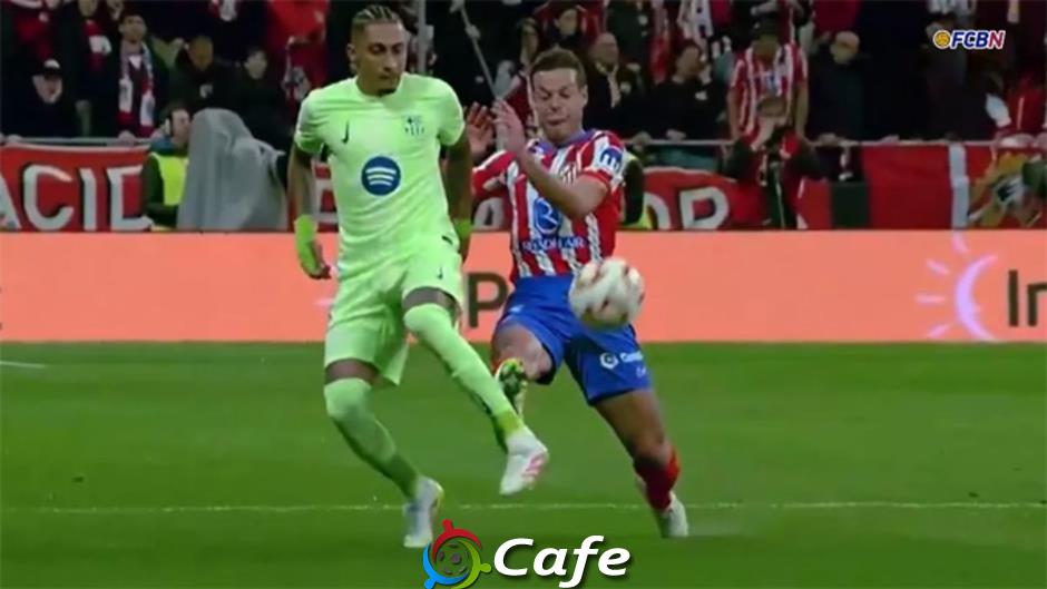Tranh cãi quanh tình huống phạm lỗi của hậu vệ Atletico với Raphinha