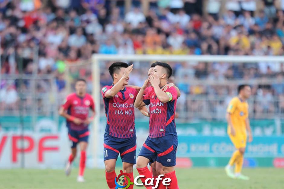 Kết quả SLNA 0-5 CAHN: Nhà vô địch 'out trình'