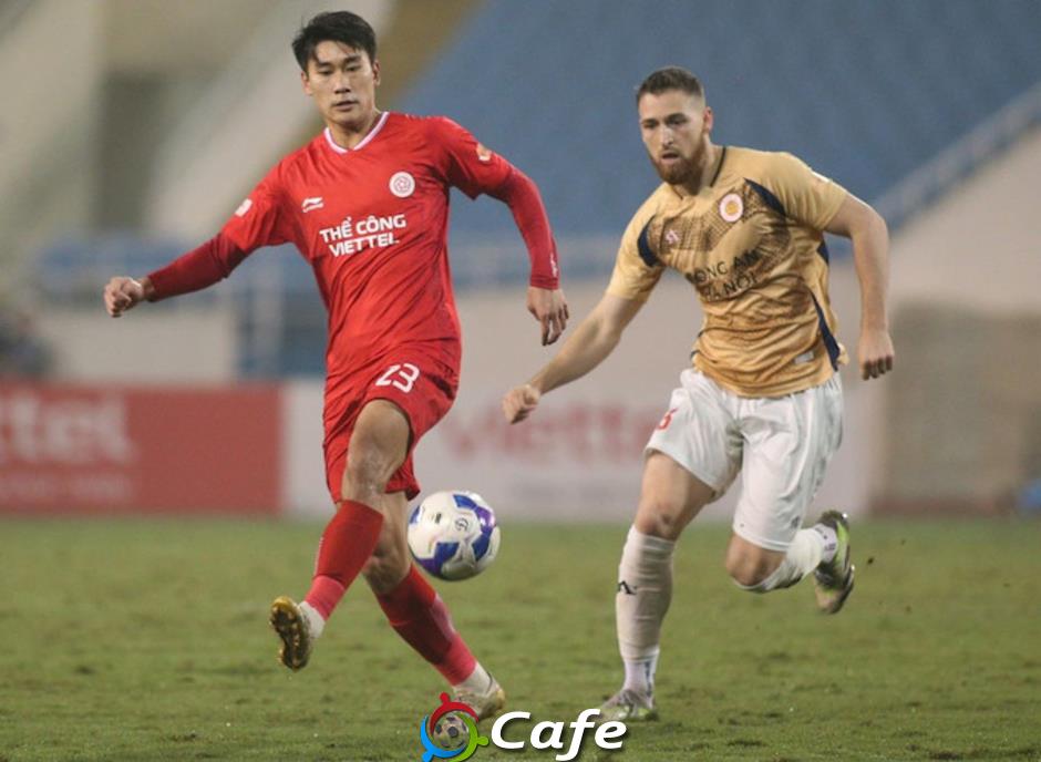 Trước vòng bán kết Cúp QG 2024/25, chiếc cúp cứu rỗi!