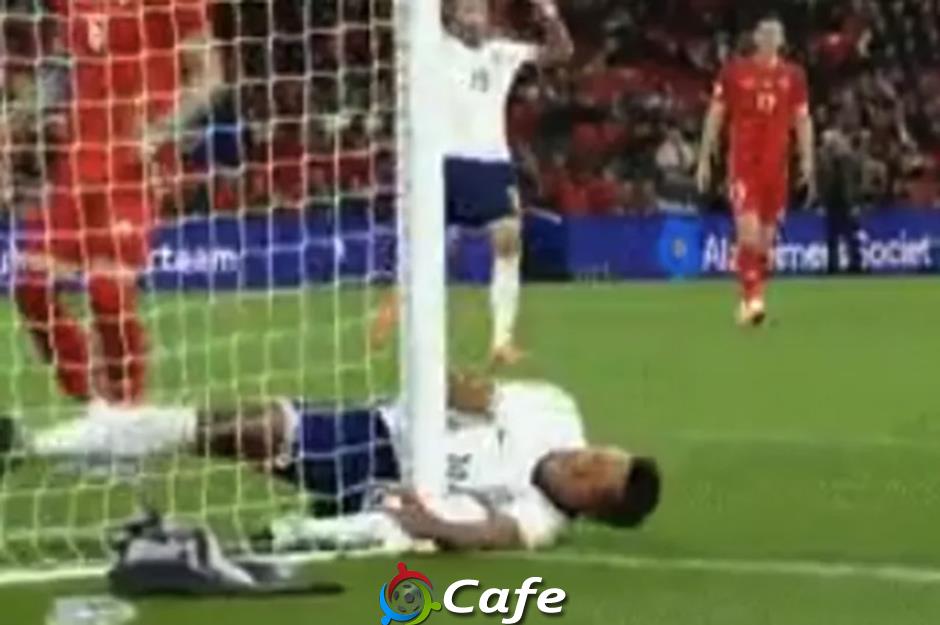 Ollie Watkins chấn thương kinh hoàng