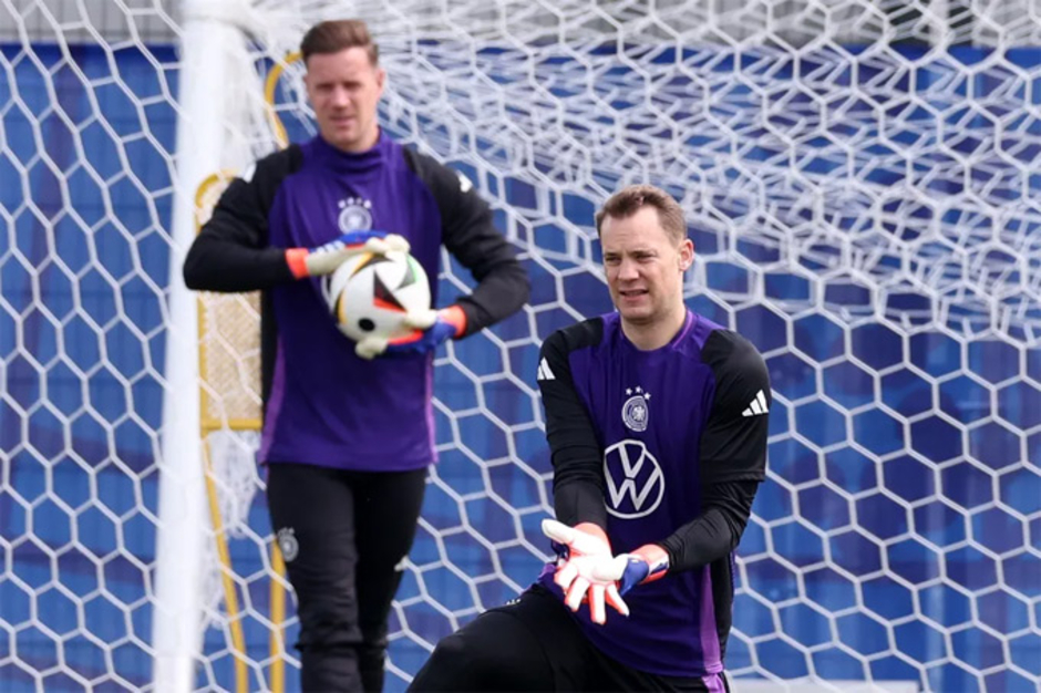 Neuer không trở lại ĐT Đức dù Ter Stegen nghỉ hết mùa