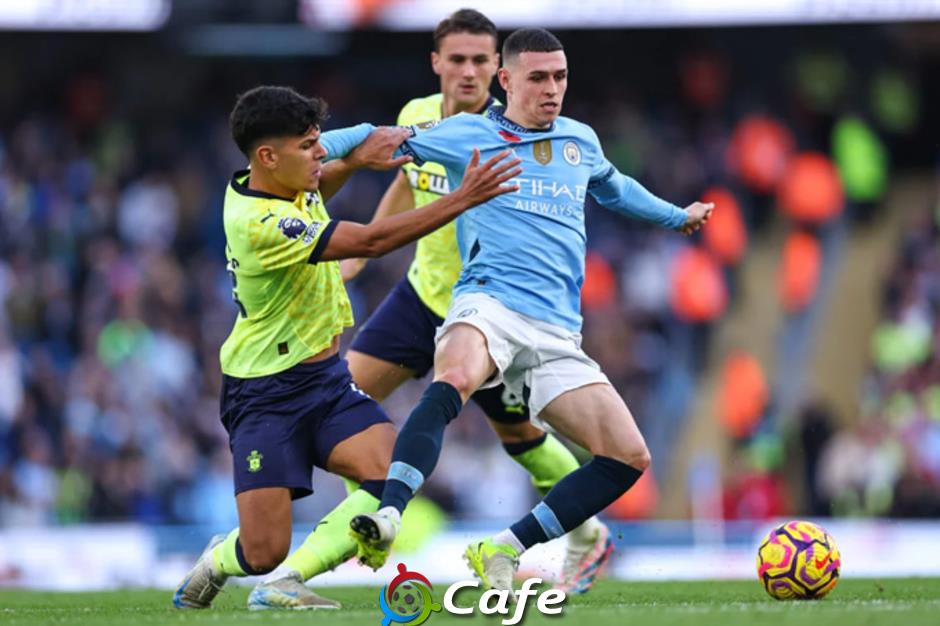 Man City: Năng lực & được 'trời độ'