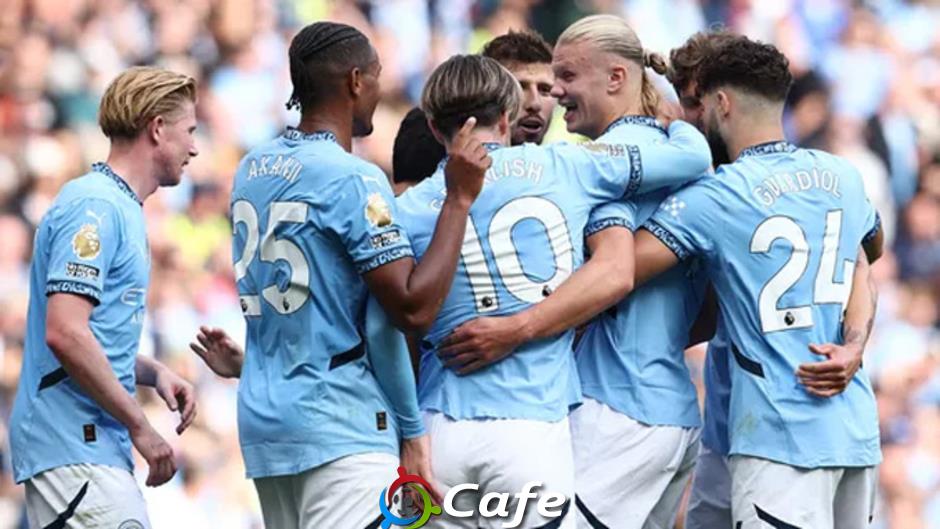 Man City: Năng lực & được 'trời độ'