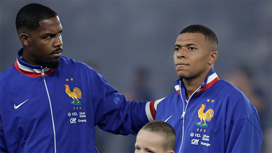 Vắng Mbappe, ai sẽ đeo băng thủ quân ĐT Pháp?