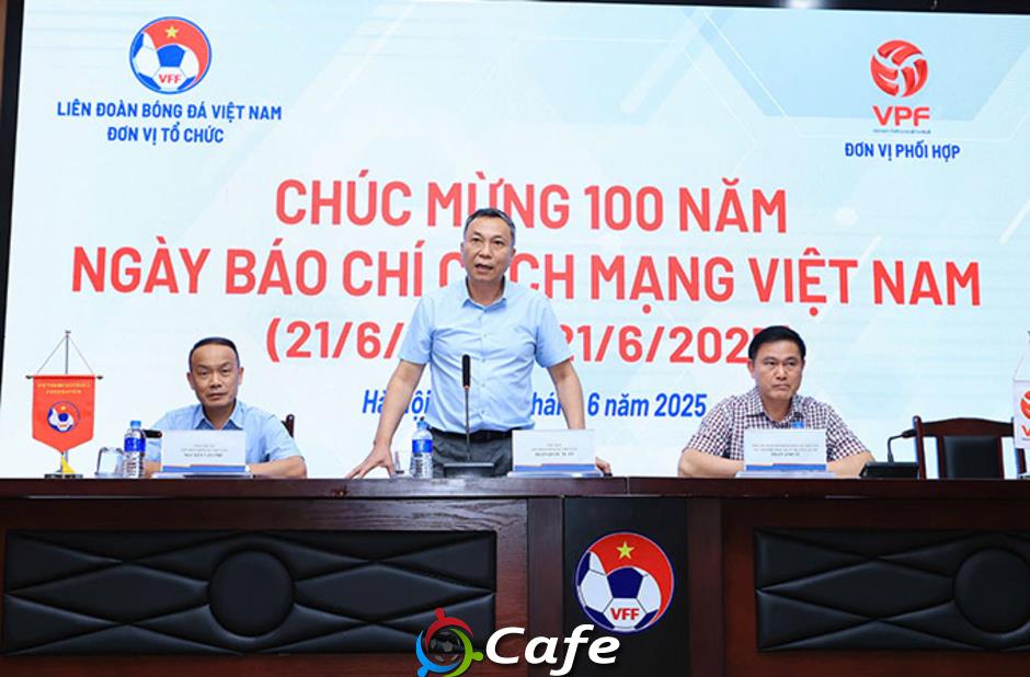 Chủ tịch VFF: ‘Bóng đá Việt Nam kiên nhẫn, không chọn cách làm như Malaysia, Indonesia’