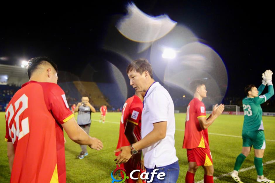 HLV Kim Sang Sik: Những con tính mang tên '28,1' hay sẽ đốt cháy giai đoạn? HLV Kim Sang Sik: Những con tính mang tên '28,1' hay sẽ đốt cháy giai đoạn?