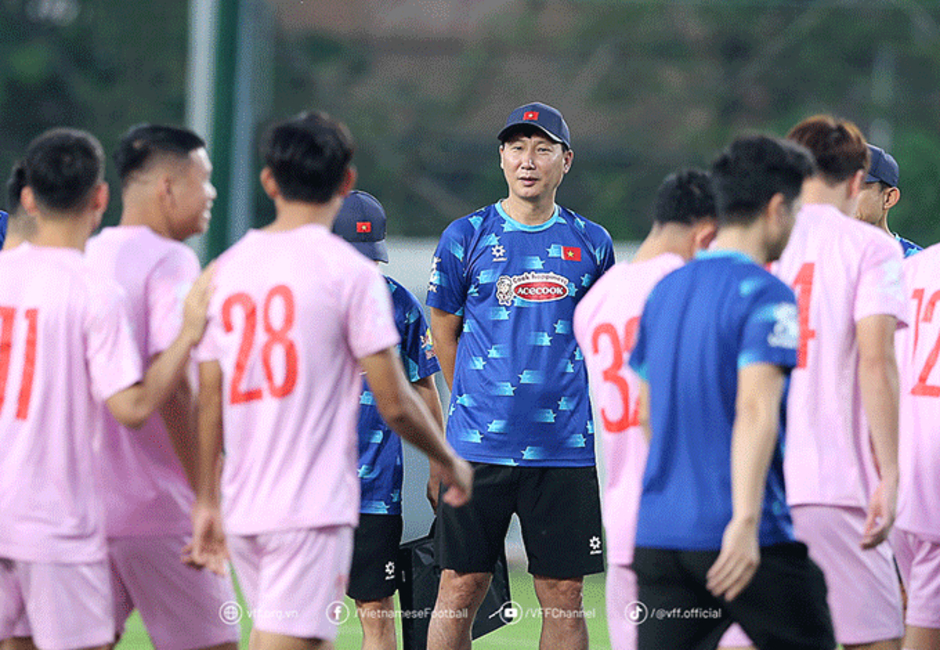 HLV Kim Sang Sik: “Tôi tin ĐT Việt Nam sẽ thắng Ấn Độ”