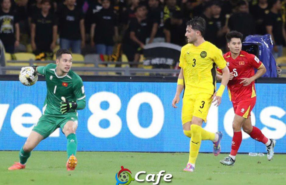Nguyễn Filip: ‘Bàn thua quá sớm ở hiệp 2 khiến Việt Nam vỡ kế hoạch’
