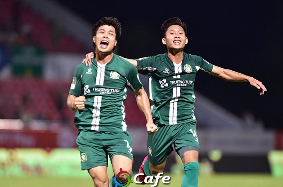 ‘Nguyễn Xuân Son không bằng Công Phượng’