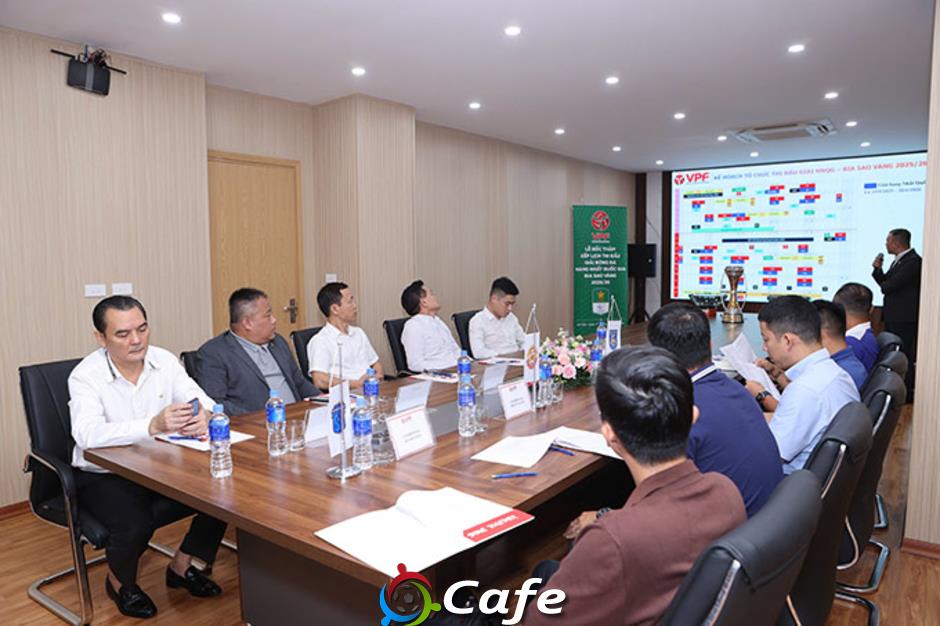 Chưa chốt suất xuống hạng V.League 2025/26 