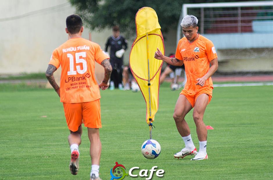 Đội bóng trăm tỷ của Hoàng Đức đón tin cực vui
