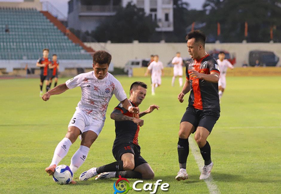 Hoàng Đức và Ninh Bình đã vượt qua tin đồn xấu như thế nào?