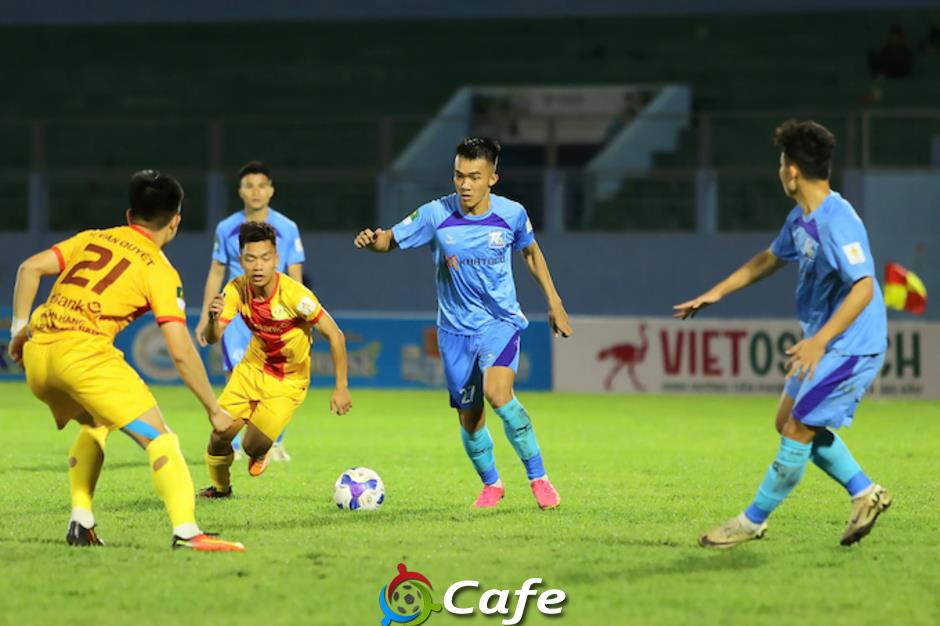 Nhà tài trợ trả lại đội bóng, cầu thủ CLB Khánh Hoà ‘nín thở' chờ kết quả