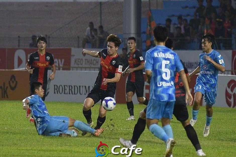 Phù Đổng Ninh Bình đứt mạch toàn thắng, Công Phượng sẽ vượt mặt Hoàng Đức ở đích đến?