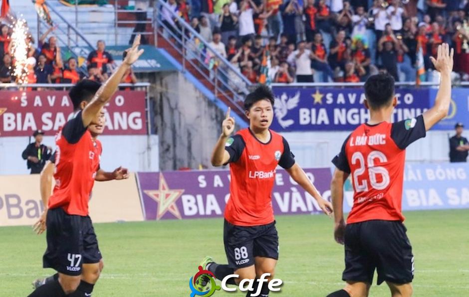 Trước vòng 20 giải hạng Nhất QG 2024/25: Nóng tại 'chảo lửa' Tự Do!