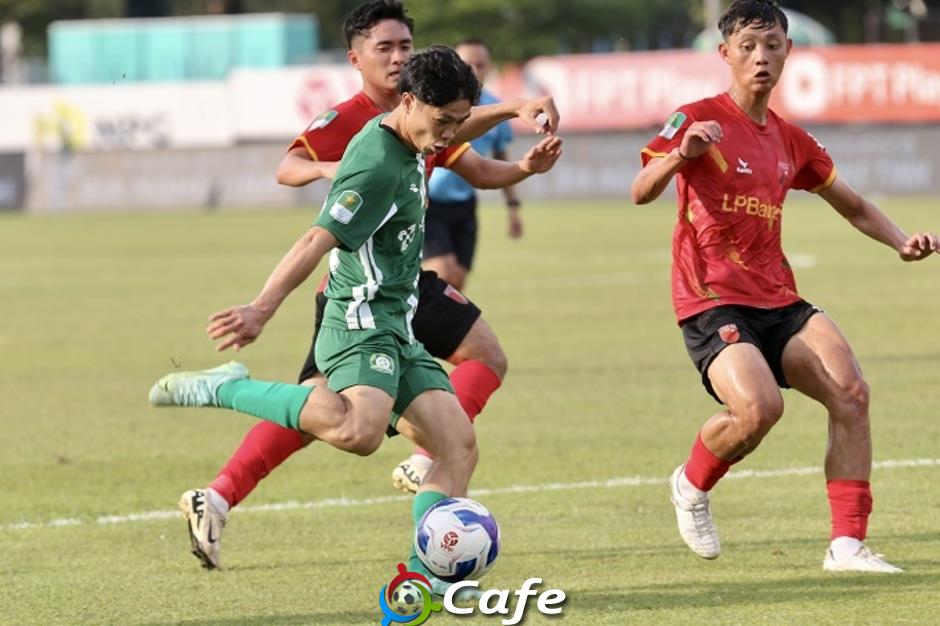 Vé vào sân Thống Nhất xem Công Phượng so tài với Văn Long được phát hành ra sao?