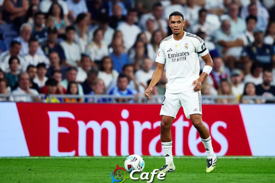 Alexander-Arnold bị thay ra vì có vấn đề với Mbappe?