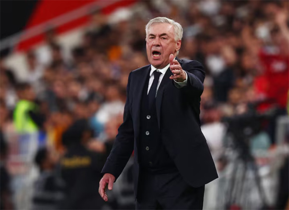 Ancelotti gặp sếp lớn Real Madrid để giải quyết khó khăn