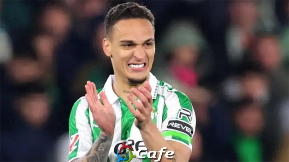 Antony và cuộc đối đầu thú vị với Arthur Melo
