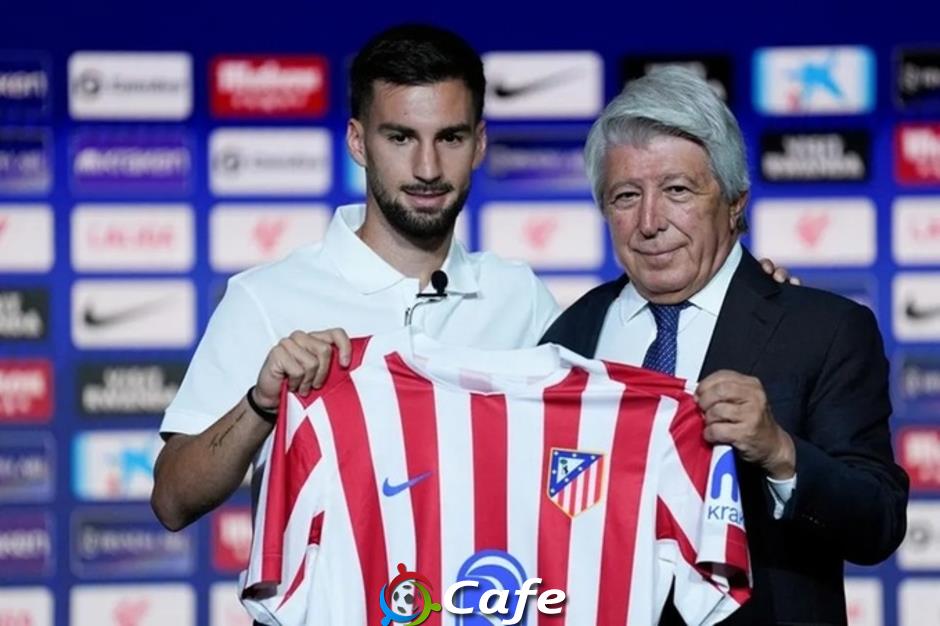 Atletico: Ở gần Real Madrid mà chẳng học được nết hay!