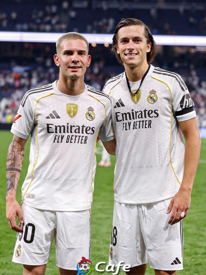 Atletico: Ở gần Real Madrid mà chẳng học được nết hay!