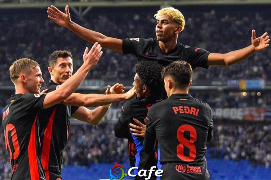 Barca ‘ăn quả’, phải nhớ ‘kẻ trồng cây’ Xavi