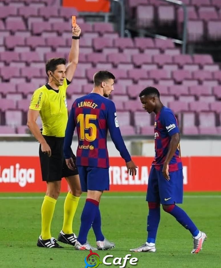 Barca bắt đầu chiến dịch 'quét rác' khỏi Camp Nou