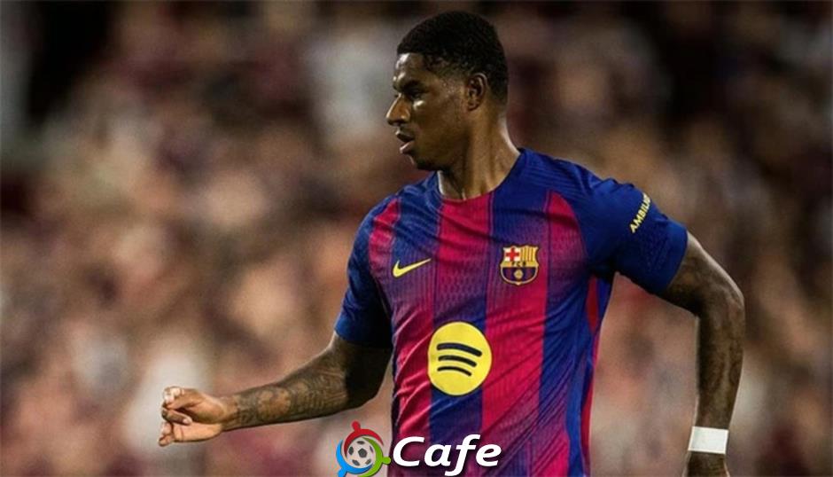Barca chấm dứt hợp đồng với cầu thủ bị lãng quên để đăng ký Rashford