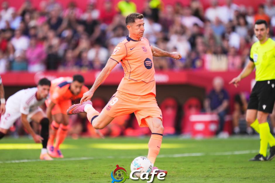 Barca: Đã đến lúc bỏ Robert Lewandowski để dùng Marcus Rashford!