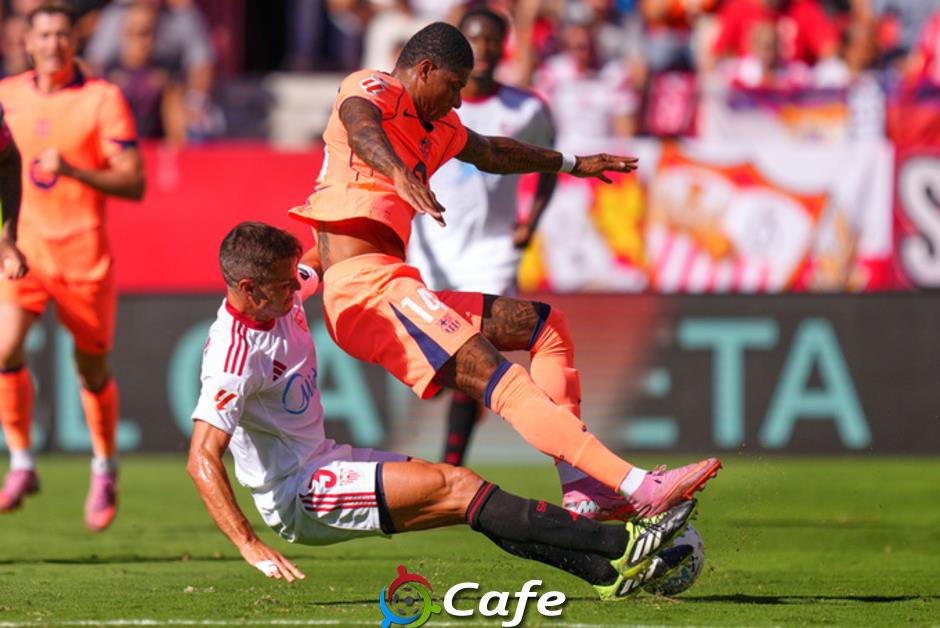 Barca: Đã đến lúc bỏ Robert Lewandowski để dùng Marcus Rashford!