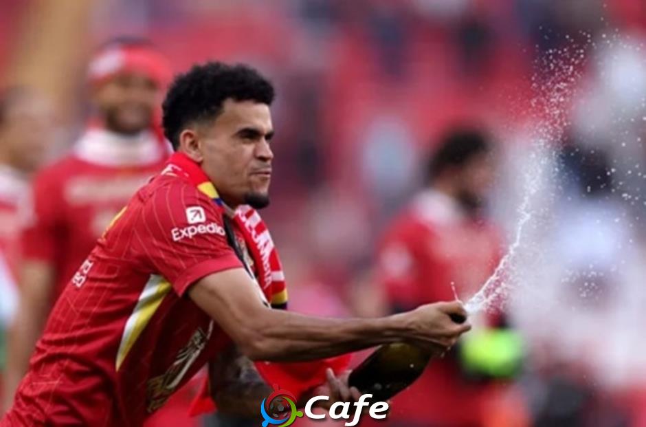 Barca đau đầu với đòi hỏi của Hansi Flick