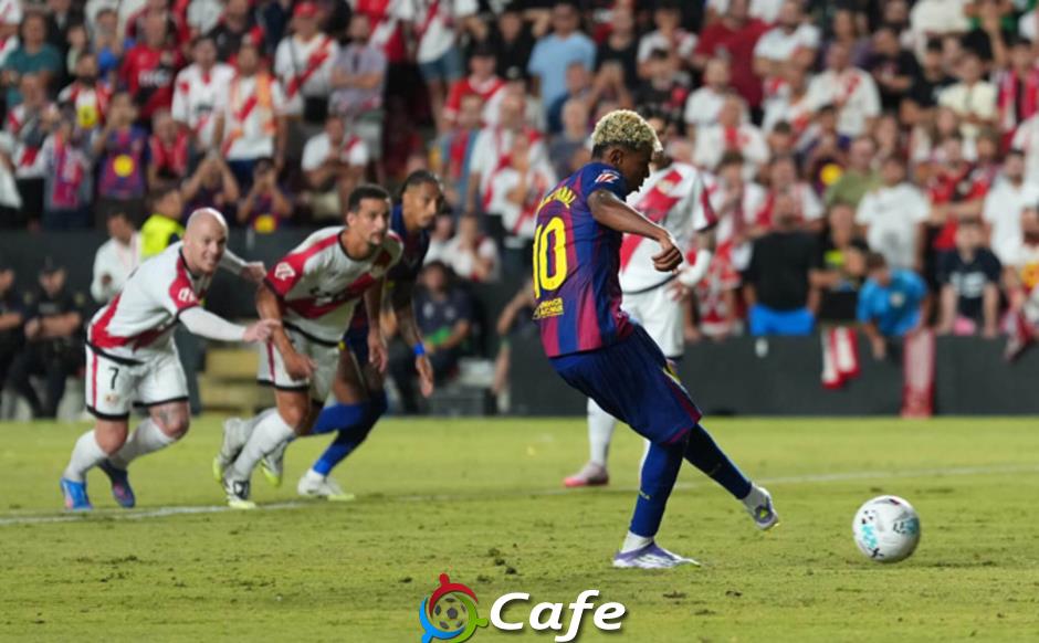 Barca được hưởng 11 mét nhờ VAR hỏng