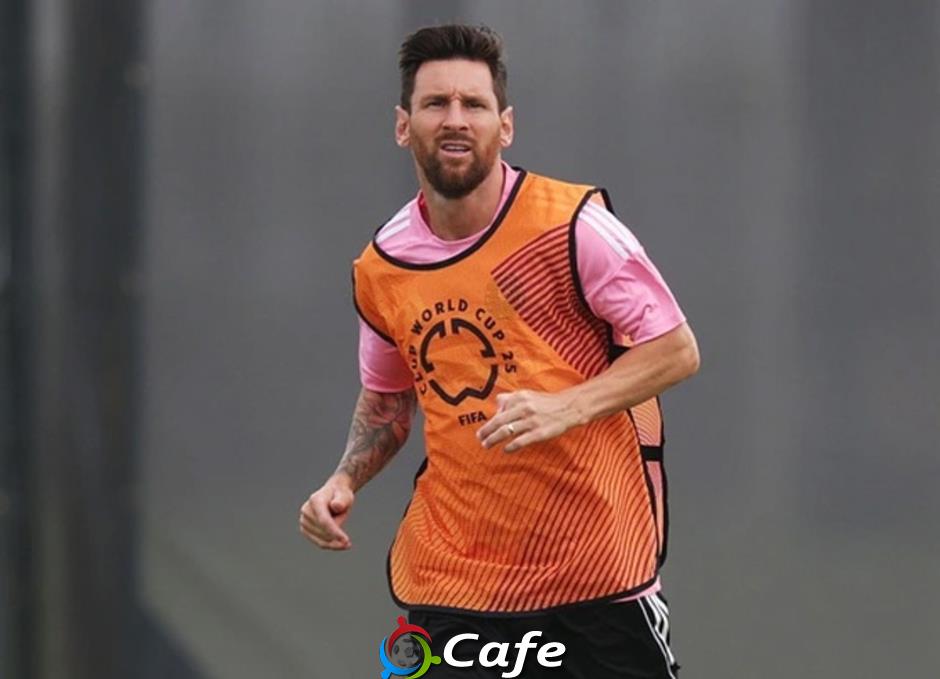 Barca hết nợ Messi