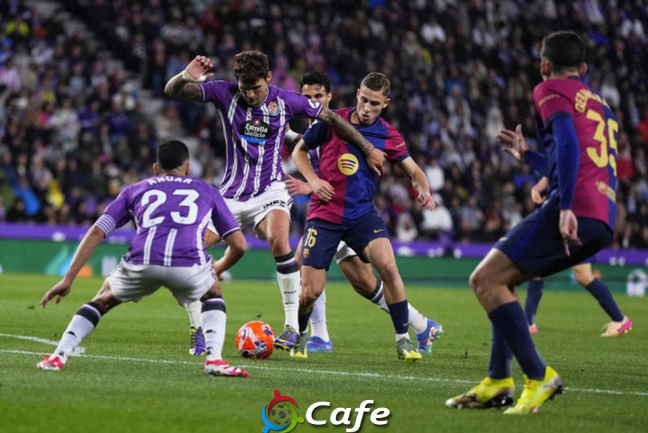 Barca suýt toi vì Hansi Flick chơi... dại