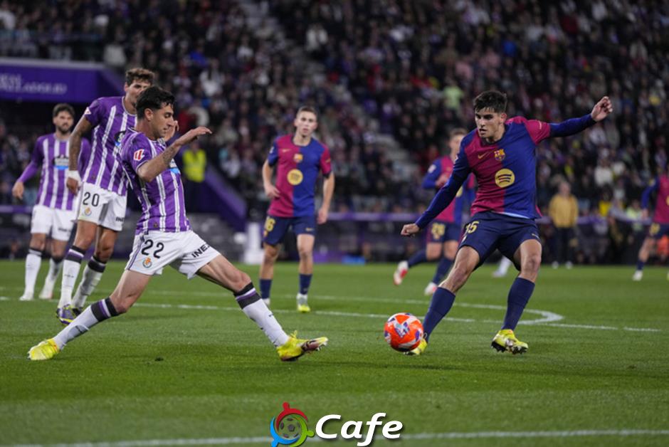 Barca suýt toi vì Hansi Flick chơi... dại